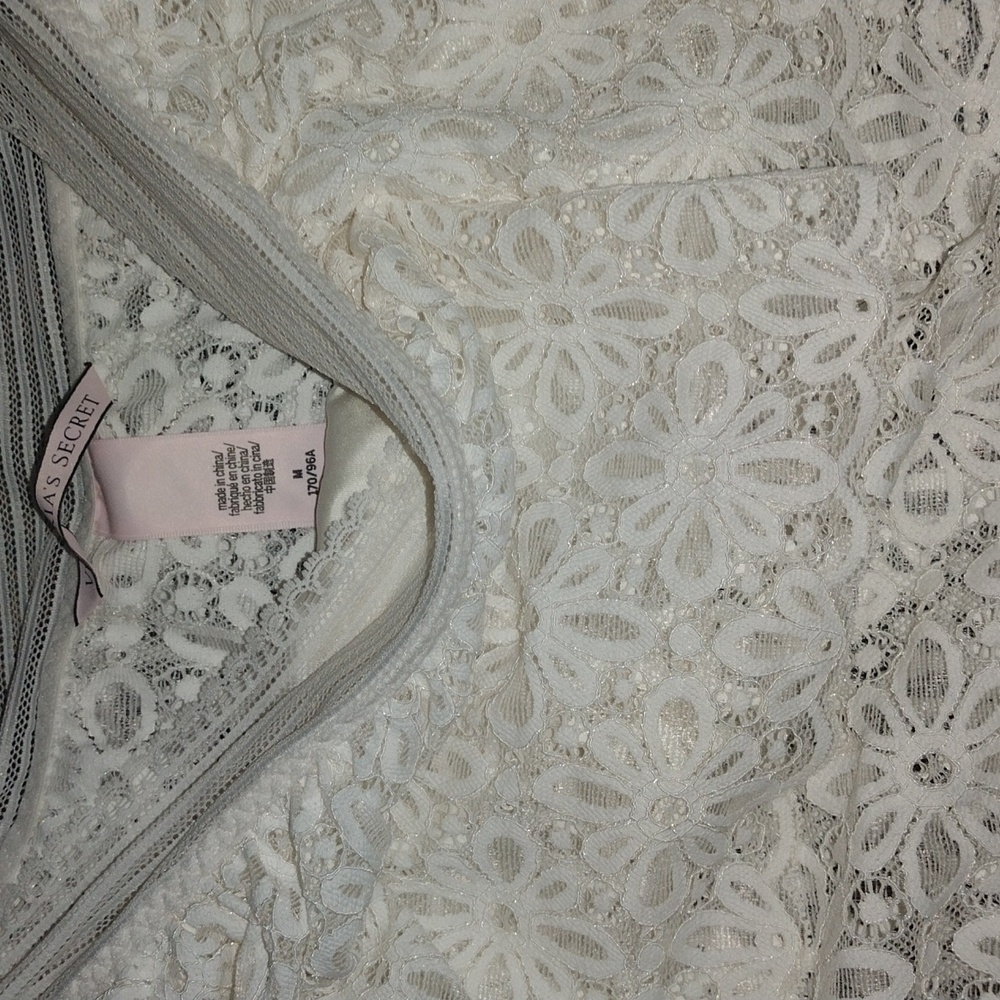 Victoria's Secret White Lace Chemise with Ruffle Bodysuit Size m - Picture 11 of 12
